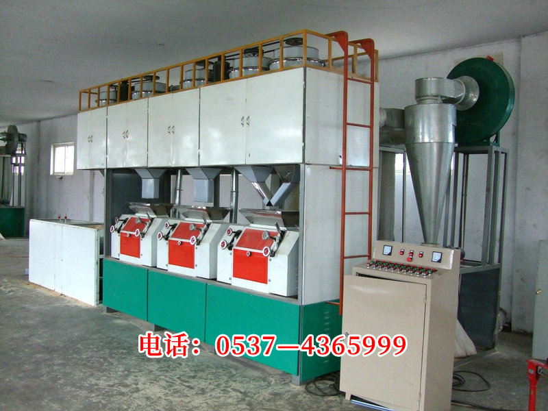 6FTS-12每小时加工小麦，玉米，高粱500KG，总动力30.2KW，设备占地长4.6m宽2m,高3.2m.JPG